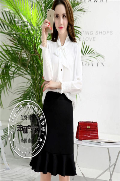 有一种品牌服装店,不止是叫爱依服,芝麻e柜免费铺货零库存