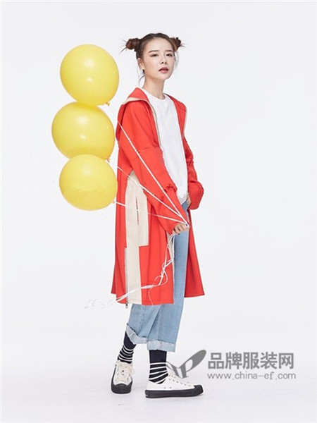 千葵女装打造独具原创性的细节和多元化的混搭主义