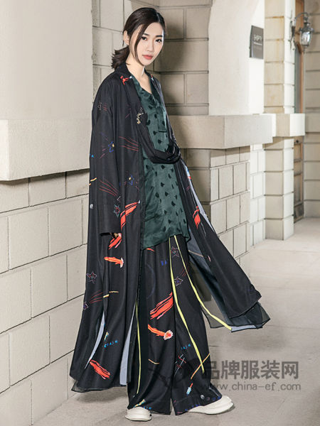 布兰雅女装2018春夏欧式优雅随性中长雪纺披风外套