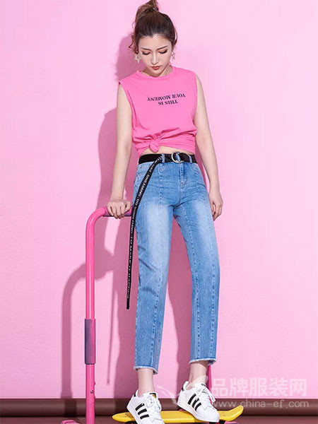 娅丽达女装,为都市女性提供更完美的产品