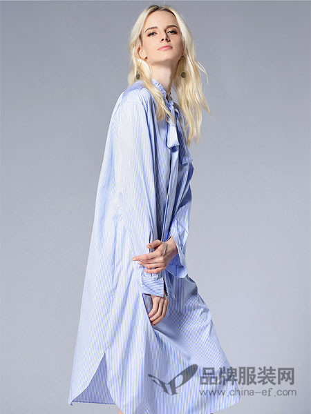 ELLE女裝2018春夏學院風長款系帶藍白條紋襯衫裙