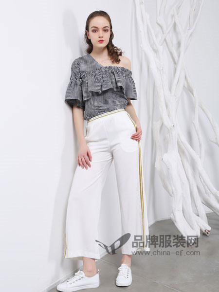 欧玥女装2018夏季韩版时尚黑白格子荷叶边喇叭袖显瘦斜肩雪纺衫洋气小衫