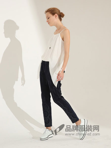 玛丝图女装2018春夏修身小脚九分锥形休闲裤西裤