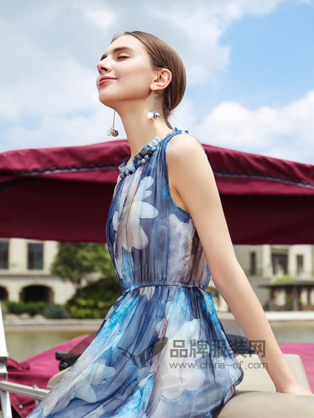浩洋国际女装2018春夏新款韩版时尚气质收腰修身显瘦碎花长裙