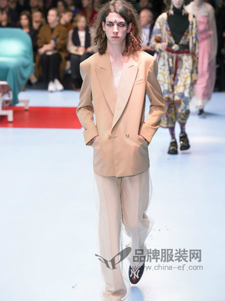 古驰(Gucci)男装2018春夏男款西装套装时尚英伦风