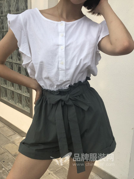 海玲女装2018春夏袖口木耳边装饰无袖T恤+短裤时尚棉麻套装