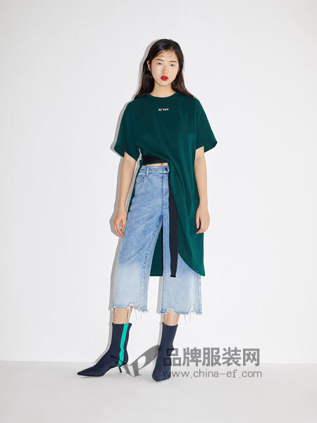 致瑞女装2018春夏不规则设计感切割绿色绑带圆领T恤