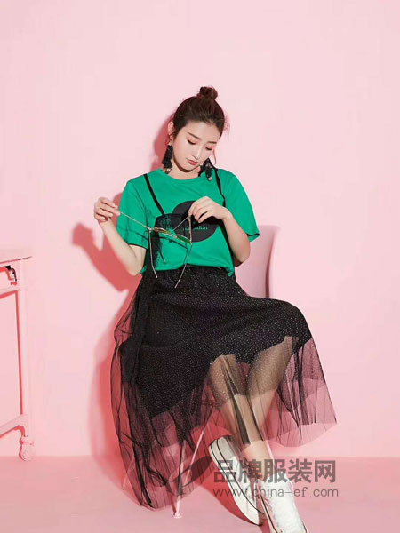 M+女装2018春夏韩版气质新款无袖修身背心上衣+网纱花边半身裙套装