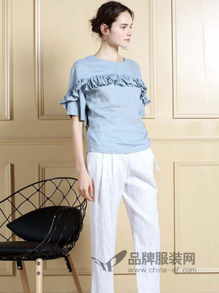 碧可女装2018春夏设计师品牌 条纹装饰休闲T恤