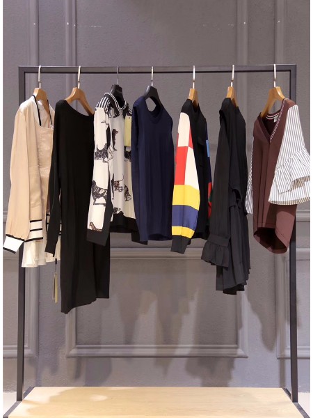 衣源名品品牌折扣女装折扣品牌2018秋季新品