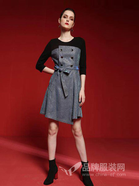 艾芮朵女装2018秋冬新款韩版修身长袖蕾丝拼接打底中长连衣裙