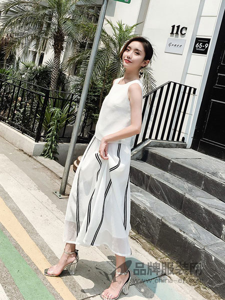 乔伊思女装2018春夏新款韩版潮两件套中长款连衣裙