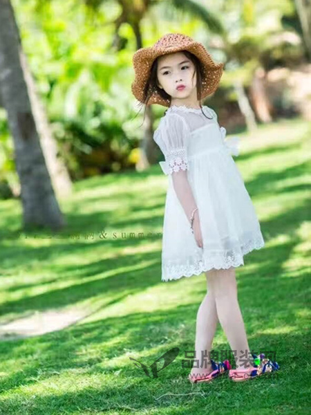 金童木童装透视白色连衣裙