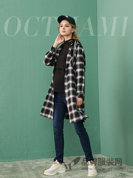 O.C.Tmami ʮϣ
2018ﶬгƺڰɫ