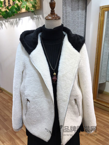 摩兰度女装2018秋冬新款韩版加厚皮毛一体长袖连帽夹克