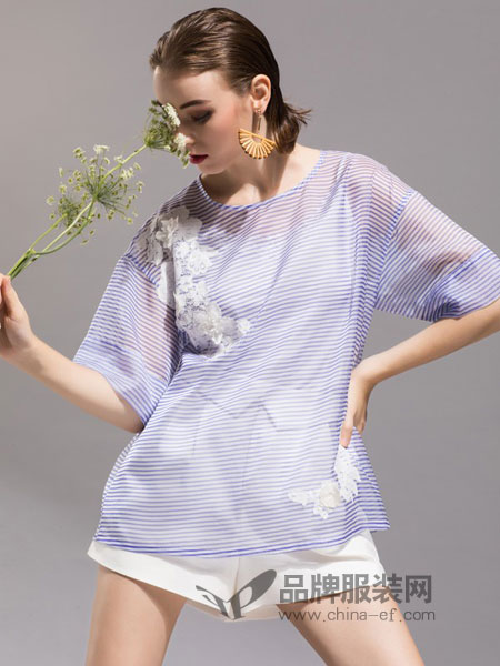 卡佩诺 - KAIPEINUO女装2019春夏新款时尚显瘦蕾丝V领条纹衬衣上衣