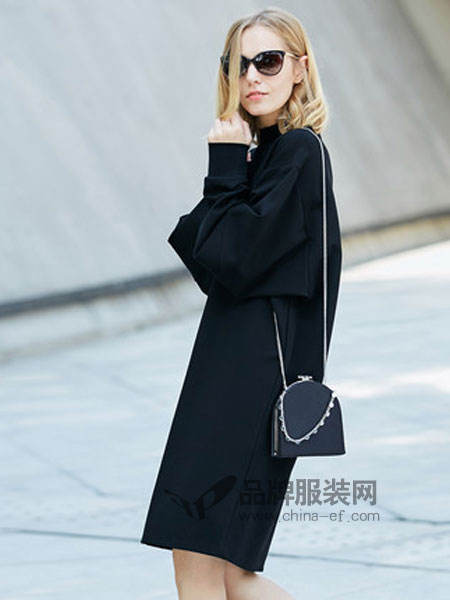 艾米女装2019春季休闲宽松黑色大码卫衣裙