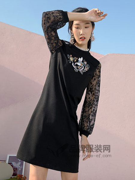 熙世界女装品牌2019春季蕾丝修身连衣裙