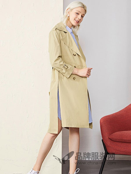 恩瑞妮、迪卡轩女装品牌2019春夏新款双排扣系带收腰显瘦韩范外套