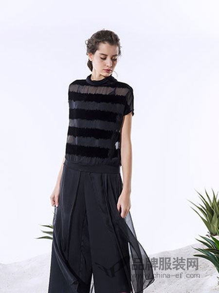 Guke谷可女装品牌2019春季欧根纱条纹两件套