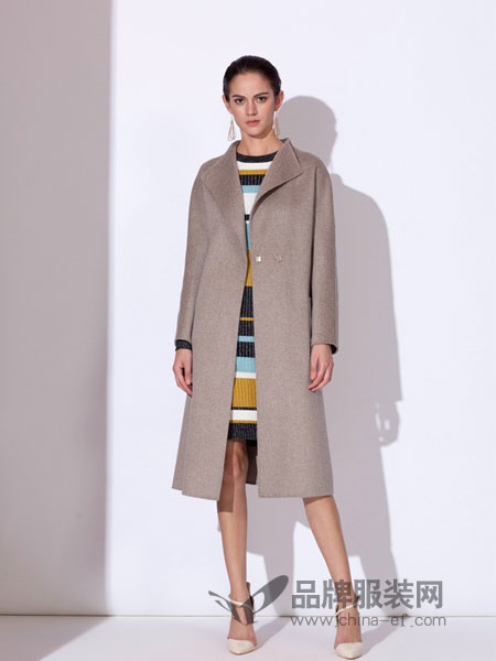 迪图女装品牌2018冬季羊毛翻领中长款加厚外套大衣