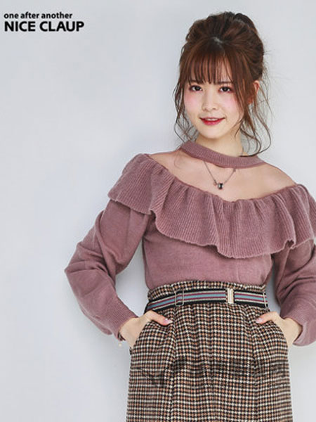 NICE CLAUP（奈思河）女装品牌2018冬季网纱拼接系带针织衫