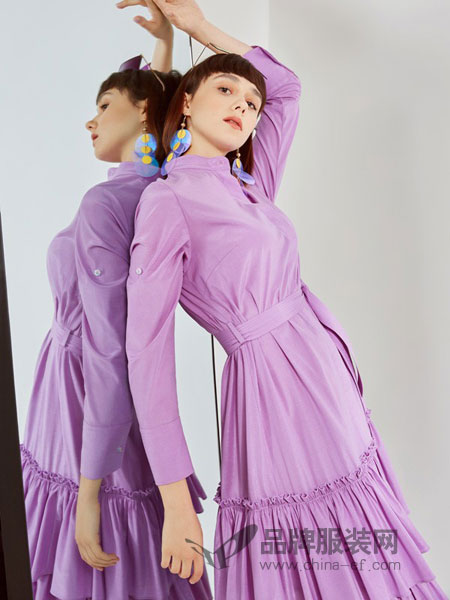 伊缔莎EDISA女装品牌2019春夏长裙V领喇叭袖衬衫式连衣裙