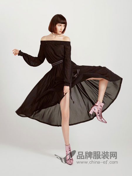 伊缔莎EDISA女装品牌2019春夏新款透视性感灯笼袖气质显瘦长袖长裙