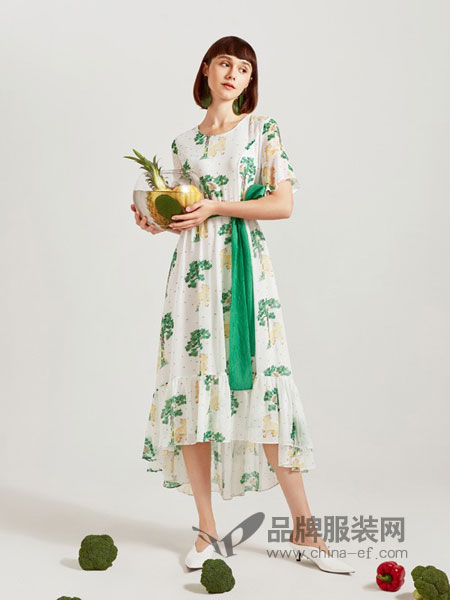 伊缔莎EDISA女装品牌2019春夏新款绣花吊带两件套装中长款时尚A字连衣裙