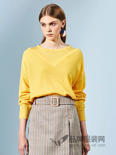 澳莉丝女装品牌2019春季 简约修身拼接蕾丝舒适V领套头针织衫