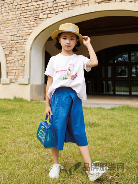 玛玛米雅童装品牌2019春夏女童潮洋气字母印花上衣