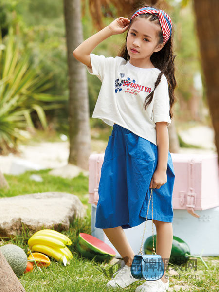 玛玛米雅童装品牌2019春夏新款套装儿童字母短袖皱褶运动裤两件套