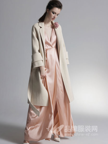 红贝缇女装品牌2018冬季纯色长款过膝系带风衣气质收腰休闲外套