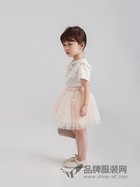 林芊美眉童装品牌2019春季立体花朵长袖上衣 儿童可爱娃娃领纯棉T恤