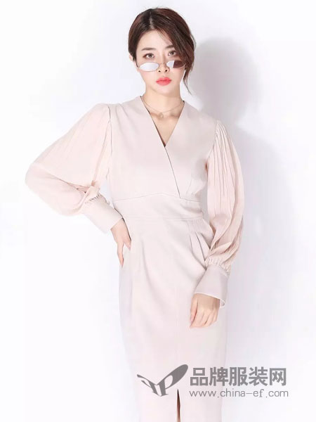 ximonchoo女装品牌2019春季白色V领收腰款连衣裙