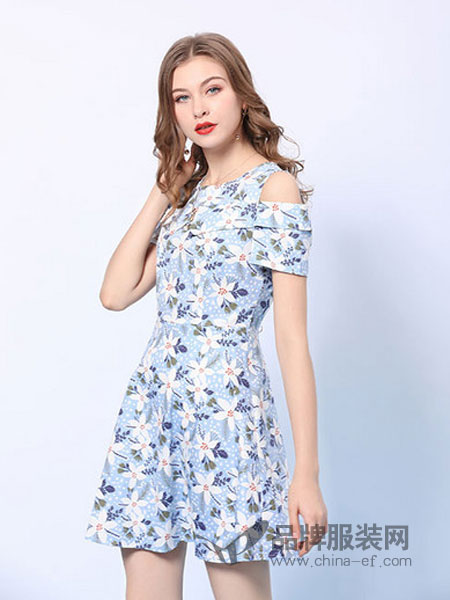 尚可斯女装品牌2019春夏时尚显瘦蓝色粉色无袖连衣裙