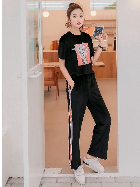 Qstyle女装品牌2019春夏新品