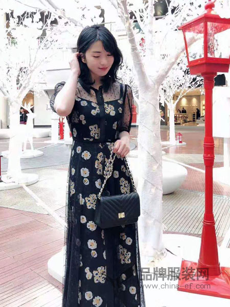 粉蓝女装品牌2019春季收腰显瘦系带桑蚕丝裙