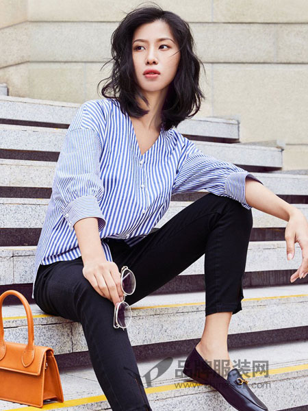 普普风女装品牌2019春季韩版轻熟条纹衬衫Ｖ领七分袖上衣