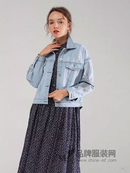 范可儿女装品牌2019春季时尚休闲牛仔短外套