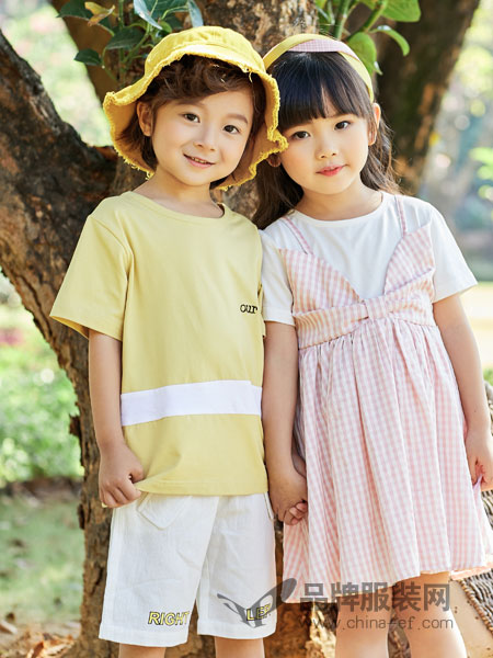 小猪宾果童装品牌2019春季宽松字母印花短袖T恤纯色简约上衣