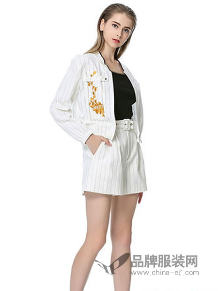 卡伊奴女装品牌2019春季短款中年外套薄款洋气上衣