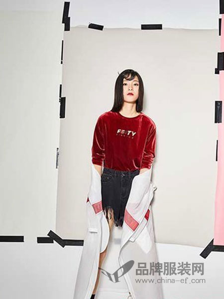 夏柏女装品牌2019春季新款韩版柔软宽松型圆领上衣