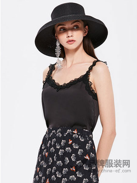 荷比俪女装品牌2019春夏新款黑色蕾丝吊带外穿性感背心打底衫上衣