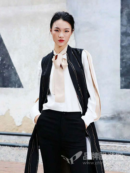 法路易娜女装品牌2019春夏新款韩版中长款无袖外套女