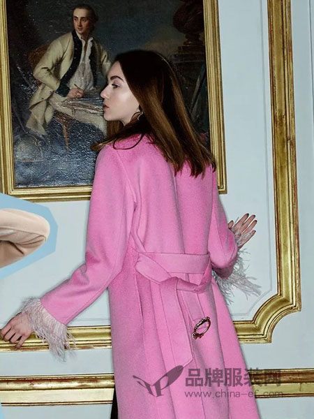 雀啡女装品牌2019春夏灯笼袖 气质樱花粉色风衣