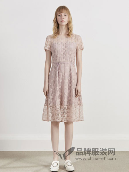 英吉兰依女装品牌2019春夏系带蕾丝气质中长款短袖连衣裙