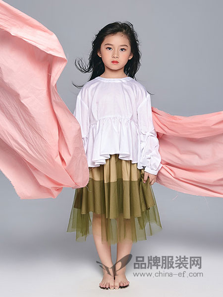 私品堂童装 - Sipintamn Kids童装品牌2019春夏新款韩版白色灯笼袖娃娃衫宽松