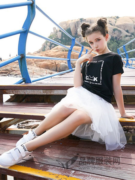 淘气贝贝/可趣可奇/艾米艾门童装品牌2019春夏潮儿童短袖纯色圆领两件套