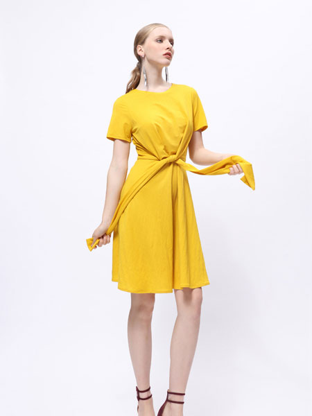 阿谩琳女装品牌2019春夏新款韩版收腰系带显瘦短袖T恤气质纯色连衣中裙
